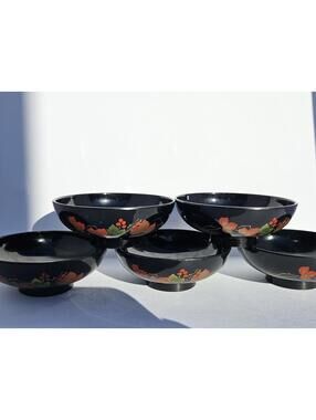Vintage Japanese Lacquerware Bowls – Set of 5, Leaf & Berry Motif, Footed Base